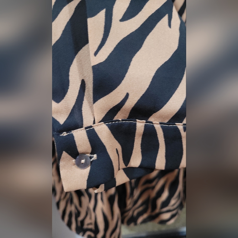 EASEL Womens Black & Tan Zebra Print Shirt Dress - Picture 3 of 3